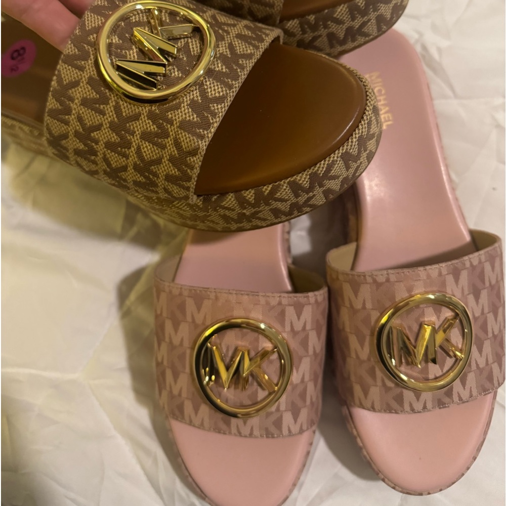 NEW. NEW NEW.  Size. 8 - 1/2  2  two pairs